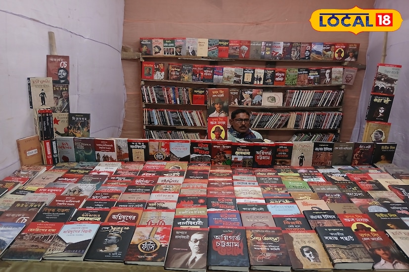 বইপ্রেমীদের মন খারাপ? ভাবছেন লিটল ম্যাগাজিন মেলা তো শেষ এবার একসঙ্গে এত বই পাবেন কোথায়? আবার কি তাহলে সেই এক বছরের অপেক্ষা? না আর বইয়ের জন্য করতে হবে। কারণ বর্ধমানে চলছে ৪৮'তম বর্ধমান বইমেলা। কোথায় হচ্ছে জানেন? (ছবি ও তথ্য: সায়নী সরকার)