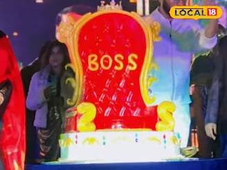 জন্মদিনে তরোয়াল দিয়ে চেয়ার কেটে মুখে পুড়লেন সব্যসাচী দত্ত! ইকোপার্কে এলাহি উদযাপন