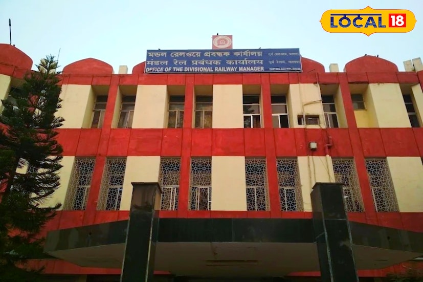 *পাশাপাশি কাজ চলাকালীন নিয়ন্ত্রণ করা হবে হাওড়া ১৩০৩১, বালুরঘাট-ভাটিণ্ডা ফারাক্কা এক্সপ্রেস ১৫৭৪৩, মালদহ টাউন-পটনা এক্সপ্রেস ১৩৪১৫, জয়নগর-ভাগলপুর এক্সপ্রেস ১৫৫৫৪, ইত্যাদি ট্রেনগুলো গড়ে এক ঘণ্টা দেরিতে চলাচল করবে বলে জানিয়েছে পূর্ব রেলের মালদহ ডিভিশন।