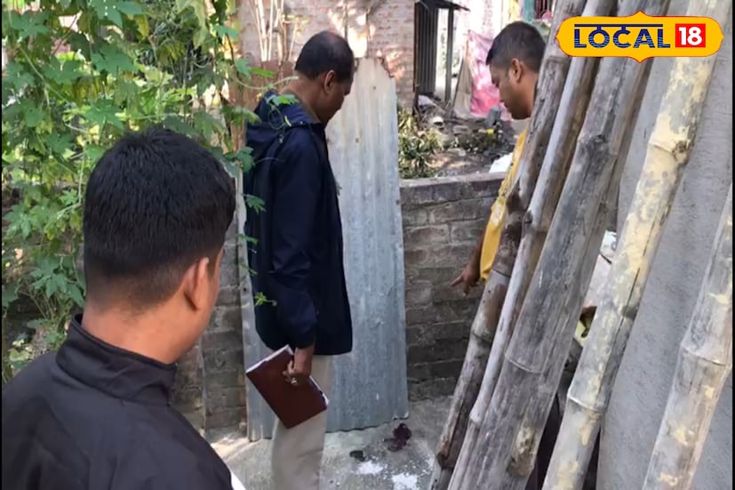 এরপর সকাল হতেই দেখা যায় পঞ্চায়েত মেম্বারের কাকার বাড়ির বাথরুমের কাছে পরে আছে একটি সদ্যোজাত শিশু। এরপরেই উত্তেজনা ছড়ায় গোটা এলাকা জুড়ে। 