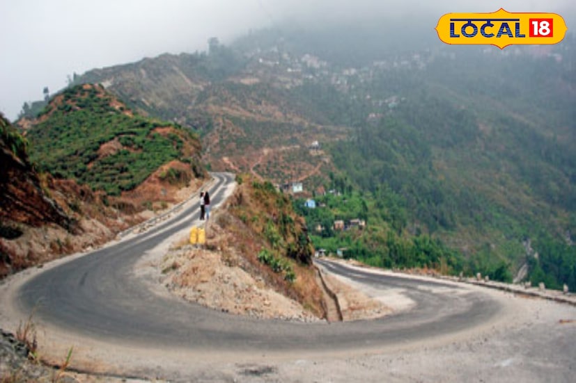 *সব মিলিয়ে রোহিণী রোডের দীর্ঘদিন বন্ধ থাকা পাহাড়ের অর্থনীতিতে বড় ধাক্কা এসেছে। ডিসেম্বর-জানুয়ারির পিক সিজনে যদি রাস্তা খুলে না যায়, ক্ষতির পরিমাণ আরও ভয়ানক হবে বলে আশঙ্কা ব্যবসায়ী ও স্থানীয়দের। তাদের দাবি, অতি দ্রুত রোহিণীর রাস্তা চালু করা হোক, না হলে পাহাড়ের পর্যটন ব্যবসা আরেকটি কঠিন সংকটের মুখে পড়বে।