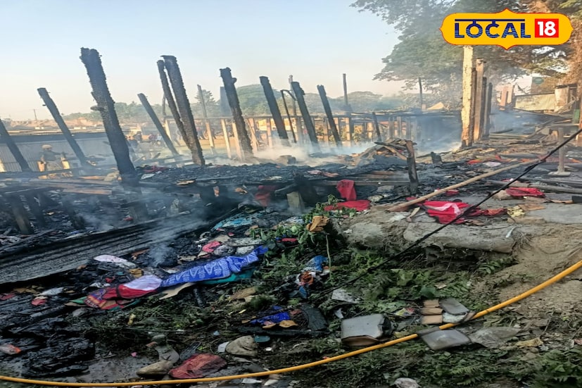 রাজু পালের একটি দোকান, সুবল পালের কাপড়ের দোকান, সুকান্ত পালের জুতোর দোকান, রতন পন্ডিতের সোনার দোকান, সাধন অধিকারের ওষুধের দোকান এবং টিংকু সরকারের সবজি রাখার ঘর পুড়ে ছাই হয়ে গিয়েছে। দমকল কর্মীদের প্রাথমিক অনুমান, শর্ট সার্কিট থেকেই এই আগুন লেগেছে। ‌
