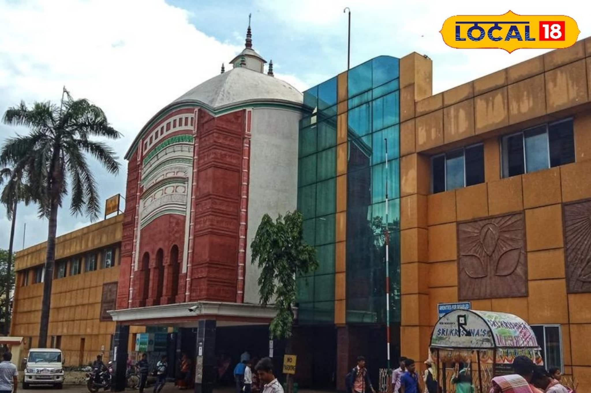 তারাপীঠে মায়ের দর্শনে আসেন লাখো ভক্ত, এদিকে রামপুরহাট রেল স্টেশনে চত্বরে নেই কোনও টয়লেট