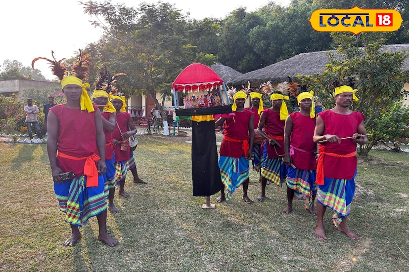 এই লোকশিল্পের ‘চদর-বদর’ নামটির উৎস চাদর ও বাঁধনি শব্দ থেকে,চাদর মানে কাপড় এবং বাঁধনি মানে বাঁধা। পুতুলনাচের কাঠামো কাপড় দিয়ে বাঁধা থাকে বলেই এই নাম। পুতুলগুলি সাধারণত ৭–৮ ইঞ্চি লম্বা এবং বেল, জাম, শিরিষ প্রভৃতি কাঠ দিয়ে তৈরি হয়। পরে রঙিন কাপড়, অলংকার ও পুঁতির মালা দিয়ে সাজানো হয়।তথ্য ও ছবি: বনোয়ারীলাল চৌধুরী