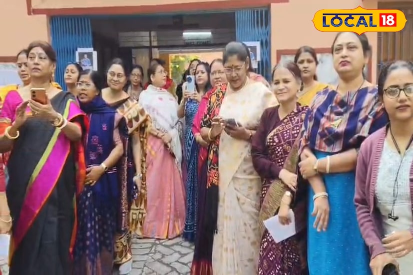 রিচা ঘোষ জানান, মেয়েদের খেলাধুলোর প্রতি আগ্রহ বেড়েছে, এটাই সবচেয়ে বড় প্রাপ্তি। এদিন স্কুলের তরফে বিশেষ সংবর্ধনা দেওয়া হয় তাঁকে। 