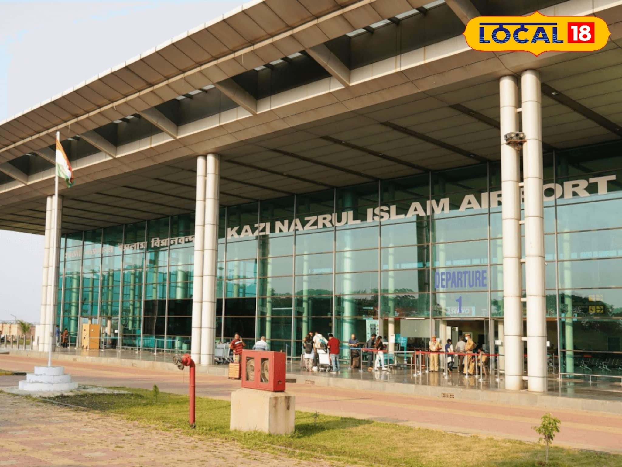 দেশজুড়ে ইন্ডিগো পরিষেবা বিপর্যস্ত, কী পরিস্থিতি দুর্গাপুরের অণ্ডাল এয়ারপোর্টে? জানুন