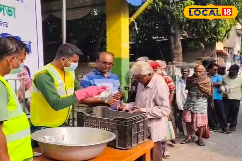 প্রত্যেকের বাড়িতে বা আশেপাশের অনেক প্লাস্টিক পরে থাকে। সেই ৫০০ বর্জ্য প্লাস্টিক দিলেই একটি করে খাবারের কুপন দেওয়া হবে। ভদ্রেশ্বর শহর ও সমাজের জন্য কিছুটা শ্রম দিলে বিনামূল্যে এই খাবার পেতে পারে। এটাতে নিজের বাড়ি ও আশেপাশে জায়গা পরিষ্কার রাখার জন্য এই চিন্তাভাবনা। সারাদিন জীবিকা অর্জনের জন্য অনেক কিছুই করে।সমাজ পরিষ্কার রাখতে একটু ঘুরলেই ৫০০ বা এক কেজি প্লাস্টিক জোগাড় করা কোনও ব্যাপার না। শহর পরিষ্কার রাখা সকলেরই কর্তব্য। সেই জায়গা থেকে এই উদ্যোগ গ্রহণ করা হয়েছে।