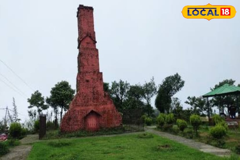 *মেঘের কোলে লুকিয়ে থাকা এই গ্রাম প্রকৃতিপ্রেমীদের কাছে স্বর্গের মতো। চারপাশে ঘূর্ণায়মান চা-বাগান, আর দূরে তিস্তা ও মহানন্দা নদীর অপূর্ব দৃশ্য—সব মিলিয়ে চিমেনি এক অনন্য অভিজ্ঞতা দেয়। গ্রামের হোমস্টে থেকে সামান্য হেঁটেই পৌঁছে যাওয়া যায় ঐতিহাসিক চিমনির কাছে।