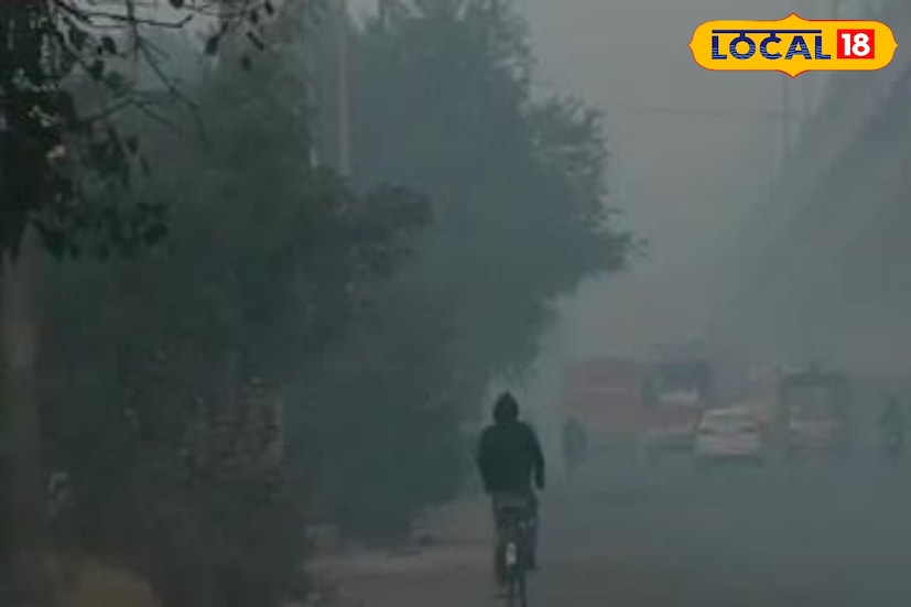 মালদায় দিনভর শুকনো রোদ থাকলেও রাতের দিকে বেশ ঠান্ডা নেমে আসছে। গঙ্গা ও মহানন্দা নদী সংলগ্ন এলাকায় কুয়াশা বেশি, আর আর্দ্রতার তারতম্যের কারণে শীত ভোরে তীব্র লাগে। প্রশাসনের পক্ষ থেকে নদীপারবর্তী গ্রামগুলিতে সতর্কবার্তা দেওয়া হয়েছে, সকালে নৌযান চলাচলে সাবধানতার পরামর্শও রয়েছে। ছবি ও তথ্য : ঋত্বিক ভট্টাচার্য