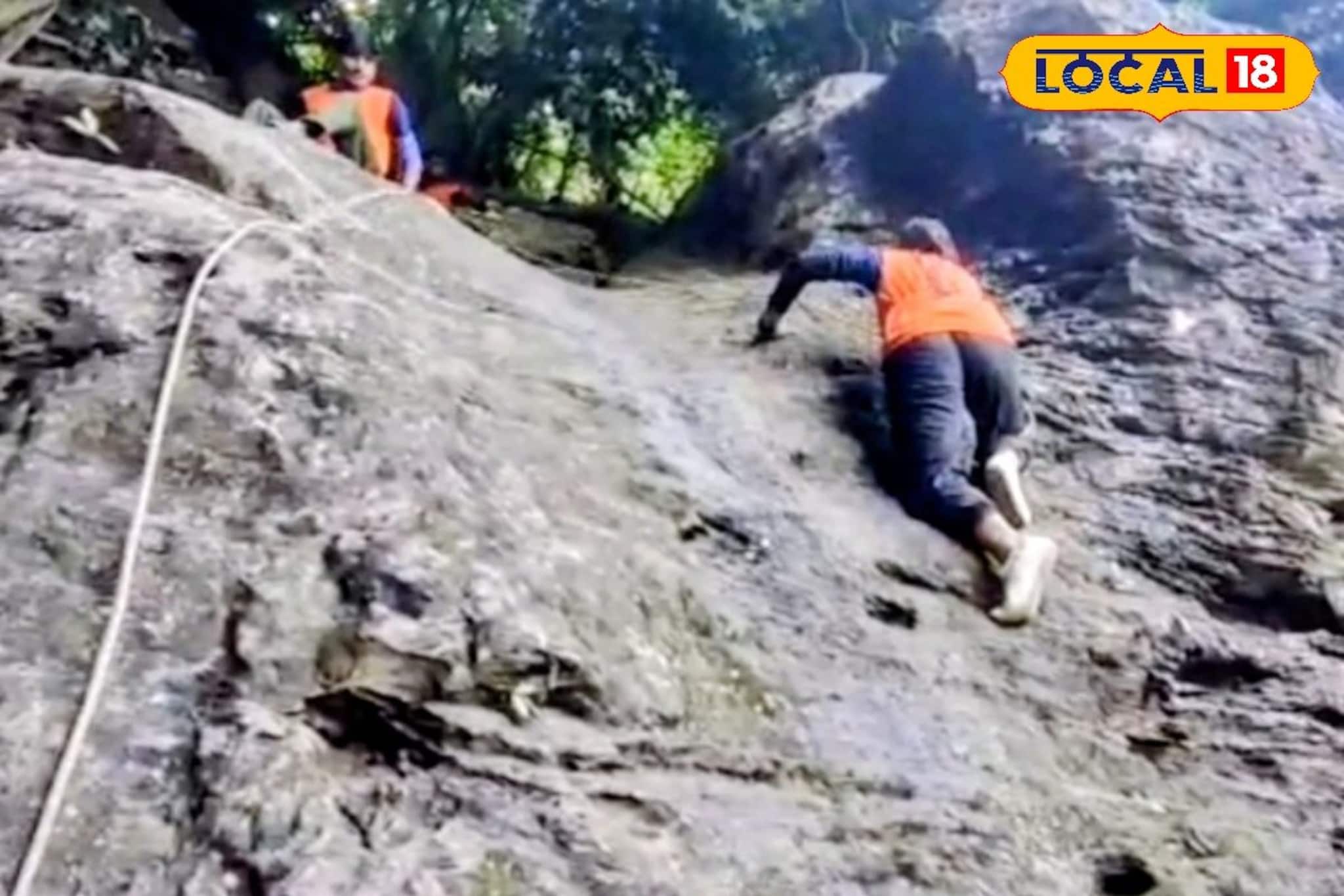 র‍্যাপেলিং, বেলেয়িং! জাঁকিয়ে শীত পড়তেই শুশুনিয়া পাহাড়ে 'অ্যাডভেঞ্চার ক্লাইম্বিং'