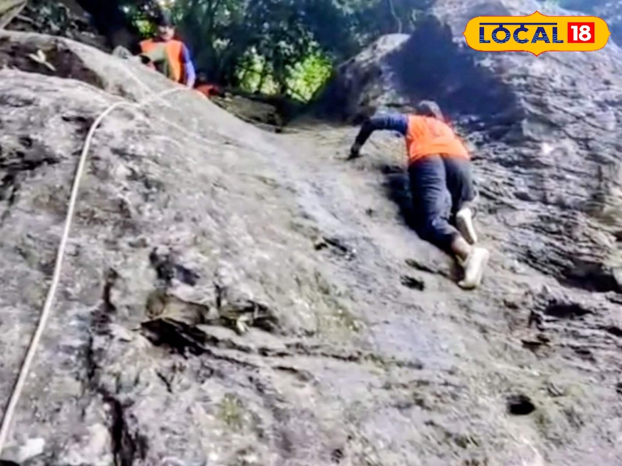 শুশুনিয়ায় ফের শুরু রক ক্লাইম্বিং প্রশিক্ষণ, ভিড় বাড়ছে অ্যাডভেঞ্চারপ্রেমীদের