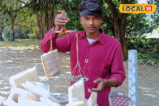 মুখে দিলেই অমৃত, কুষ্টিয়ার বিখ্যাত তিলের খাজা এবার দুর্গাপুরে