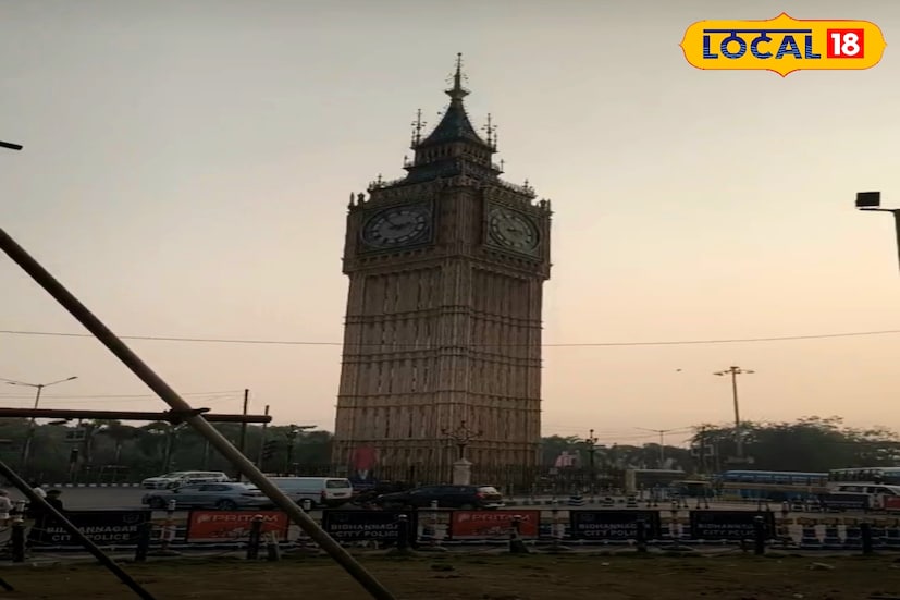 শিল্পীর হাতের ছোঁয়ায় অতীতে শ্রীভূমির বিখ্যাত মারাদোনার মূর্তিটি নির্মাণ হয়েছিল। এদিন এই কর্মকাণ্ড ঘিরে স্থানীয় মানুষজন সহ রাস্তা দিয়ে চলা কৌতূহলীদের ভিড় দেখা যায়