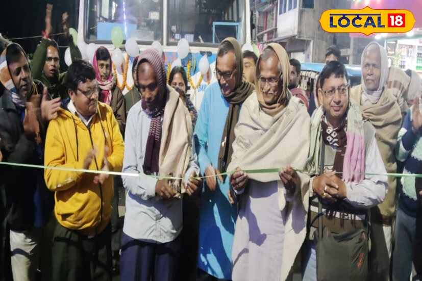 প্রশাসন সূত্রের খবর মইপিঠের কিশোরী মোহনপুরের গঙ্গার ঘাট থেকে ধর্মতলা পর্যন্ত চলাচল করবে বাসটি। ভোট সাড়ে চারটে সময় গঙ্গার ঘাট থেকে বাস ছাড়বে। ফিরতি বাসটি ধর্মতলা থেকে ছাড়বে বিকেল চারটে নাগাদ। ১২০ কিলোমিটার বাসের সর্বোচ্চ ভাড়া রাখা হয়েছে ৮০ টাকা এই নয়া পরিষেবা চালুর ফলে স্বাভাবিকভাবেই খুশি এলাকার বাসিন্দারা।