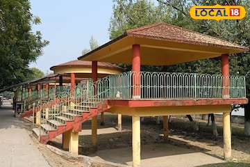 শীত মানেই পিকনিক! ইছামতীর তীরে টাকির লাভার্স পয়েন্টে উপচে পড়া ভিড় শীত মানেই পিকনিক! ইছামতীর তীরে টাকির লাভার্স পয়েন্টে উপচে পড়া ভিড়