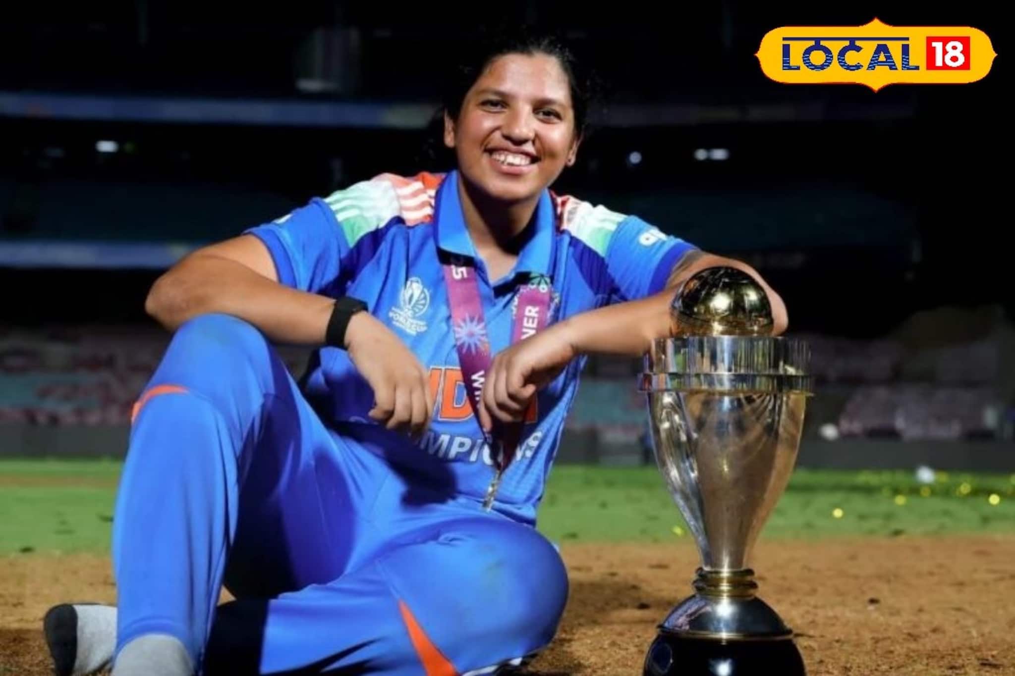 বিশ্বকাপজয়ী একমাত্র বাঙালি তিনি, সেই রিচা ঘোষের নামে এবার ইনডোর স্টেডিয়ামে স্ট্যান্ড বিশ্বকাপজয়ী একমাত্র বাঙালি তিনি, সেই রিচা ঘোষের নামে এবার ইনডোর স্টেডিয়ামে স্ট্যান্ড