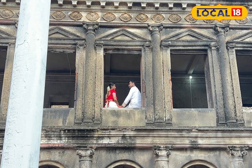 *চলছে বিয়ের মরশুম, আর এই সময়ে বিয়ের আগে প্রি-ওয়েডিং ফটোশ্যুট করার জন্য অনেকেই ছুটে যান নানা আকর্ষণীয় জায়গায়। স্মৃতিময় বিশেষ মুহূর্তগুলো ক্যামেরাবন্দি করতে সবাই চান একটু আলাদা পরিবেশে। তাই সুন্দর লোকেশনের খোঁজে বিভিন্ন যুগল এখন বেরিয়ে পড়ছেন আশেপাশের মনোরম স্থানে। *চলছে বিয়ের মরশুম, আর এই সময়ে বিয়ের আগে প্রি-ওয়েডিং ফটোশ্যুট করার জন্য অনেকেই ছুটে যান নানা আকর্ষণীয় জায়গায়। স্মৃতিময় বিশেষ মুহূর্তগুলো ক্যামেরাবন্দি করতে সবাই চান একটু আলাদা পরিবেশে। তাই সুন্দর লোকেশনের খোঁজে বিভিন্ন যুগল এখন বেরিয়ে পড়ছেন আশেপাশের মনোরম স্থানে।