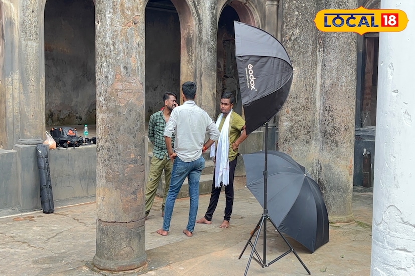 *বর্তমানে কালিকাপুর রাজবাড়িকে নতুনভাবে সংস্কার ও সাজিয়ে তোলা হয়েছে। রাজবাড়ির প্রতিটি কোণেই রয়েছে ছবি তোলার মতো বিশেষ স্পট। তাই বিয়ের মরশুমে প্রি-ওয়েডিং বা বিশেষ কোনও ফটোশুটের জন্য এটি হয়ে উঠতে পারে একদম উপযুক্ত একটি গন্তব্য।