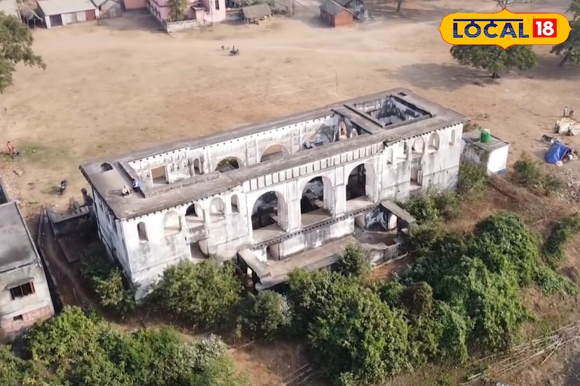 *সুরেয়া সুলতানার মতে, সঠিক উদ্যোগ নিলে রাজনগর সহজেই বড় পর্যটন কেন্দ্র হয়ে উঠতে পারে। সিউড়ি-বোলপুর থেকে নিয়মিত বাস পরিষেবা, মানসম্মত হোটেল-গেস্টহাউস, খাবারের দোকান, হস্তশিল্পের বাজার, এই সামান্য পদক্ষেপ স্থানীয় মানুষ থেকে জেলার অর্থনীতি সকলকেই উন্নতির পথে এগিয়ে নিতে পারে।