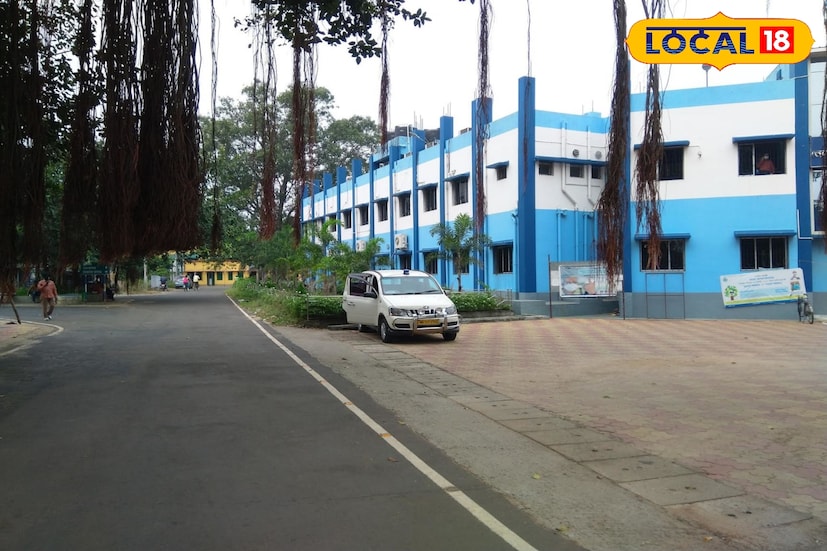 নিযুক্ত ব্যক্তিকে প্রতি মাসে যোগ্যতা এবং অভিজ্ঞতার ভিত্তিতে ১২ হাজার টাকা সাম্মানিক দেওয়া হবে। বিশদে জানতে জেলা প্রশাসন তরফে প্রকাশিত মূল বিজ্ঞপ্তিটি দেখতে পারেন। (ছবি ও তথ্য: রঞ্জন চন্দ)