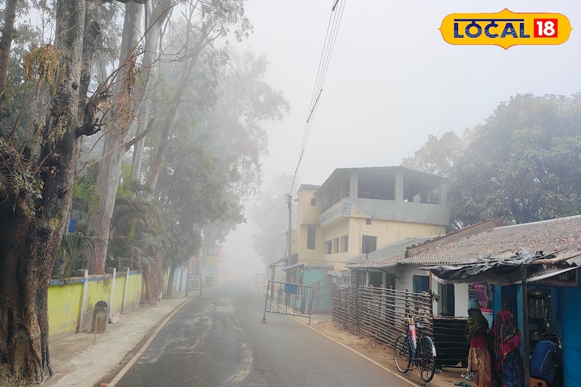 *পুরুলিয়া, শর্মিষ্ঠা ব্যানার্জি: জমিয়ে ব্যাটিং করছে শীত। রাজ্য জুড়ে ক্রমাগতই আবহাওয়ার পরিবর্তন হচ্ছে। তাপমাত্রার পারদ পতন হচ্ছে প্রতিনিয়ত। আগামী সাতদিন রাজ্যে তাপমাত্রার খুব একটা হেরফের হবে না এমনটাই পূর্বাভাস মিলেছে।
