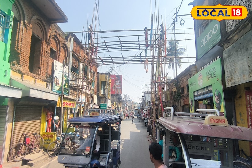 বিকেল নামতেই ডিপোর শব্দ একটু কমে এলেও ব্যস্ততা থামে না। ১৫:১৫ ও ১৬:৩০–এ দুর্গাপুর, ১৫:২০–এ করুণাময়ী (A.C) এবং ১৬:০০–এ আরও একটি A.C বাস যাত্রা শুরু করে। দিনের শেষে আসে সবচেয়ে দীর্ঘ রুট—১৭:০০–র শিলিগুড়িগামী বাস, যার ব্রিজার টাইম ১৭:১৫।