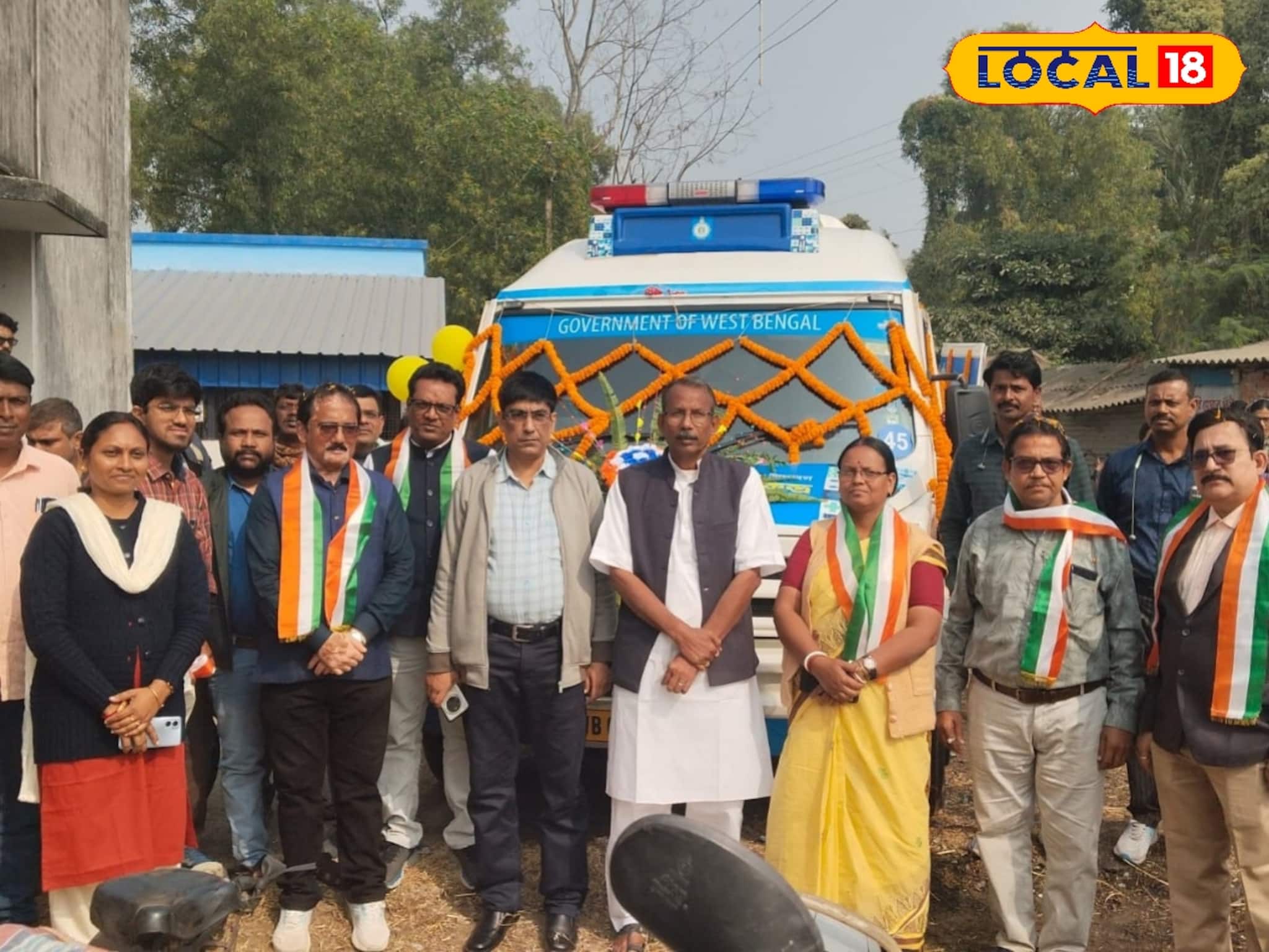 আর ছুটতে হবে না হাসপাতালে, রক্ত পরীক্ষা-ইসিজি-ডাক্তার বিনামূল্যে সব মিলবে এক গাড়িতেই আর ছুটতে হবে না হাসপাতালে, রক্ত পরীক্ষা-ইসিজি-ডাক্তার বিনামূল্যে সব মিলবে এক গাড়িতেই