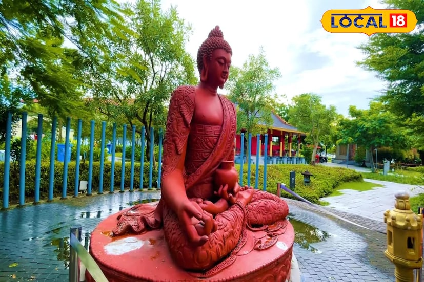 *শীতের শুরুতেই বেড়াতে আসা মানুষের ভিড় বাড়ছে এই নতুন আকর্ষণে। বিশেষ করে ওয়েডিং ফটোশুট, প্রি-ওয়েডিং এবং তরুণ প্রজন্মের সোশ্যাল মিডিয়া কনটেন্ট তৈরির অন্যতম কেন্দ্র হয়ে উঠেছে এই ‘জাপানিজ ফরেস্ট’। সন্ধ্যা নামতেই আলোর মায়ায় আরও মনোমুগ্ধকর হয়ে ওঠে গোটা এলাকা।