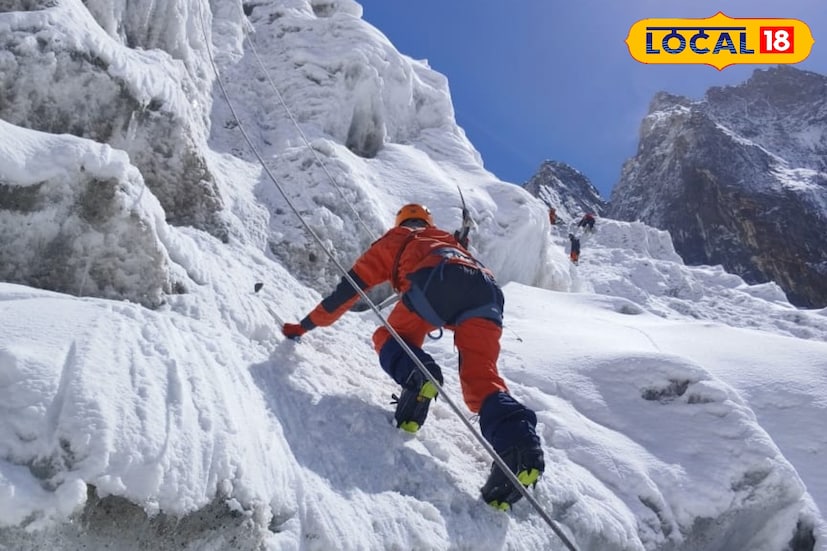 Himalayan Mountaineering Institute (HMI) থেকে বেসিক মাউন্টেনিয়ারিং কোর্স সম্পন্ন করে ২০২৪ সালের ১৭-২০ সেপ্টেম্বর রাজু প্রায় ১৬,৫০০ ফুট উচ্চতার মাউন্ট রেনক সফলভাবে সামিট করেন। এই সাফল্যের জন্য তিনি পান 'A' গ্রেড।