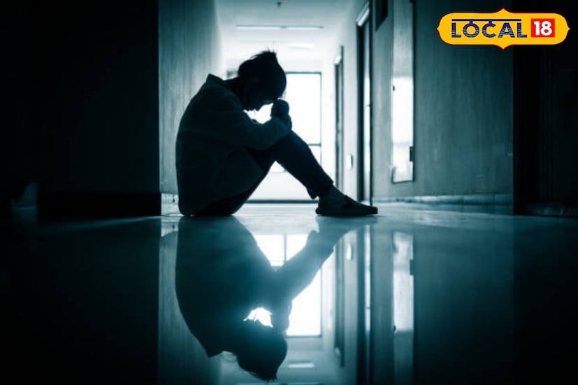 ডায়মন্ডহারবার, দক্ষিণ ২৪ পরগনা, নবাব মল্লিক: সামনেই বড়দিন থেকে পয়লা জানুয়ারি লম্বা ছুটি পেলে অনেকেই বাড়িতেই পার্টি করবেন অথবা ঘুরতে যাবেন বিভিন্ন জায়গায়। কিন্তু এই ছুটি শেষ হলেই প্রায় সকলের মন খারাপ হয়। শরীর সাথ দেয়না অনেকের। একেই বলে হলিডে ডিপ্রেশন। এর থেকে বের হতে হবে সকলকে। ছবি ও তথ্য: নবাব মল্লিক ডায়মন্ডহারবার, দক্ষিণ ২৪ পরগনা, নবাব মল্লিক: সামনেই বড়দিন থেকে পয়লা জানুয়ারি লম্বা ছুটি পেলে অনেকেই বাড়িতেই পার্টি করবেন অথবা ঘুরতে যাবেন বিভিন্ন জায়গায়। কিন্তু এই ছুটি শেষ হলেই প্রায় সকলের মন খারাপ হয়। শরীর সাথ দেয়না অনেকের। একেই বলে হলিডে ডিপ্রেশন। এর থেকে বের হতে হবে সকলকে। ছবি ও তথ্য: নবাব মল্লিক