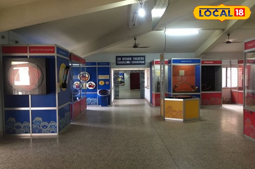 নিয়োগসংক্রান্ত এই বিজ্ঞপ্তি প্রকাশের ফলে শিলিগুড়ি ও উত্তরবঙ্গের বিজ্ঞান-শিক্ষিত যুবকদের মধ্যে নতুন করে কর্মসংস্থানের সম্ভাবনা তৈরি হয়েছে। ছবি ও তথ্য : ঋত্বিক ভট্টাচার্য