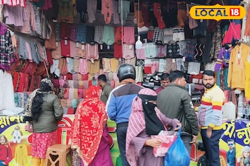 পুরুলিয়ায় প্রথমবার লুধিয়ানার শীতবস্ত্র মেলা! ২০০ টাকা থেকে কাশ্মীরের সোয়েটার, চাদর! পুরুলিয়ায় প্রথমবার লুধিয়ানার শীতবস্ত্র মেলা! ২০০ টাকা থেকে কাশ্মীরের সোয়েটার, চাদর!