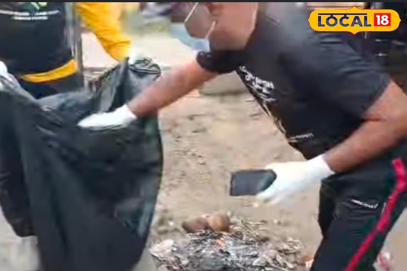 যা ফিটনেস এবং পরিবেশ সুরক্ষার এক দারুণ সমন্বয়। এছাড়া প্লাস্টিক ব্যাগ মুক্ত দিবস পালন। সচেতনতামূলক প্রচার অভিযান এবং স্বাস্থ্য শিবিরের আয়োজনও এই থানার পরিবেশবান্ধব উদ্যোগের মধ্যে অন্যতম।