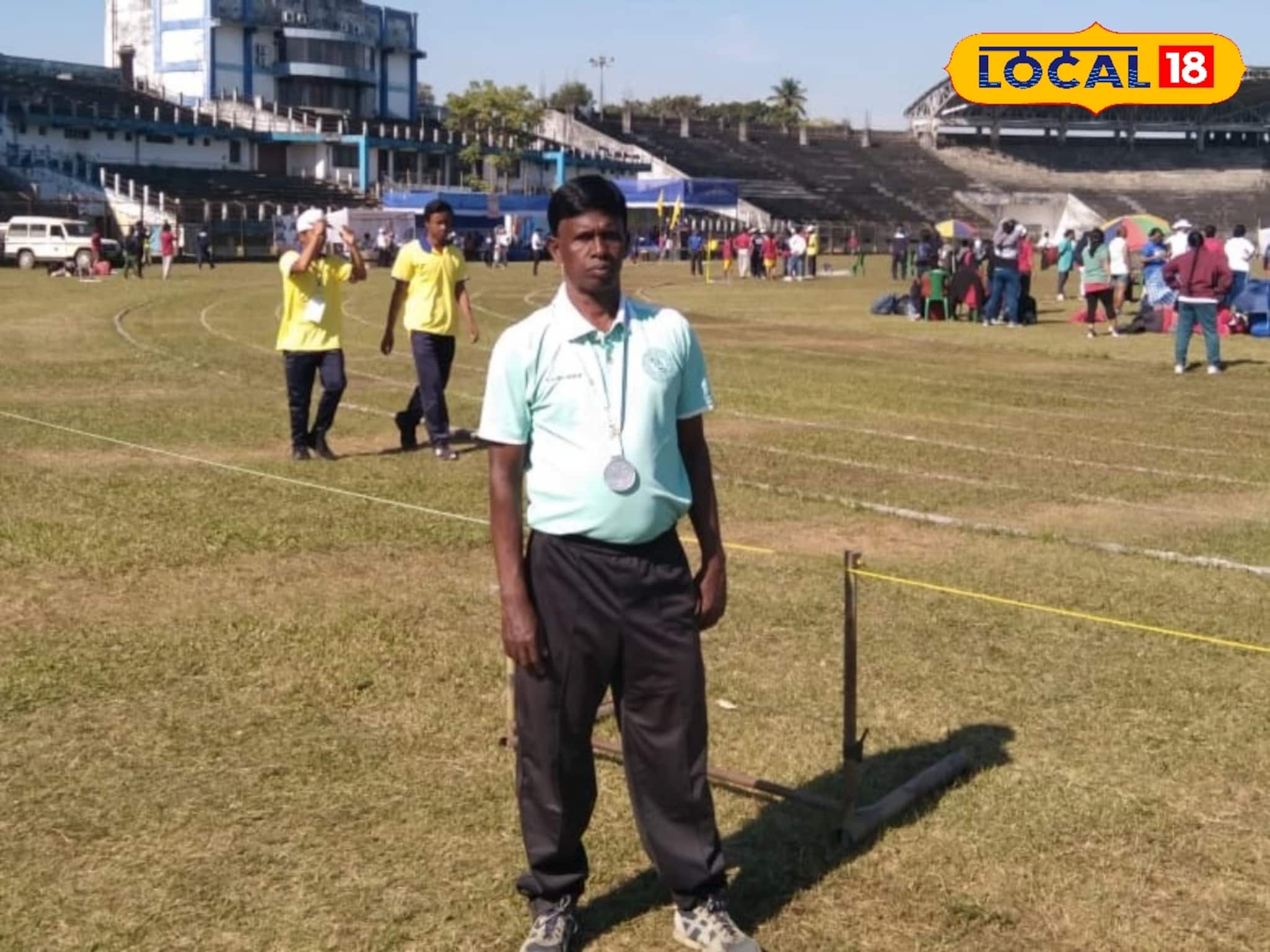 ৫৫ বছর বয়সেও হার মানেননি! ৪০তম স্টেট মাস্টার্স অ্যাথলেটিক্সে বর্ধমানের 'ম্যাঙ্গো'-র চমক ৫৫ বছর বয়সেও হার মানেননি! ৪০তম স্টেট মাস্টার্স অ্যাথলেটিক্সে বর্ধমানের 'ম্যাঙ্গো'-র চমক