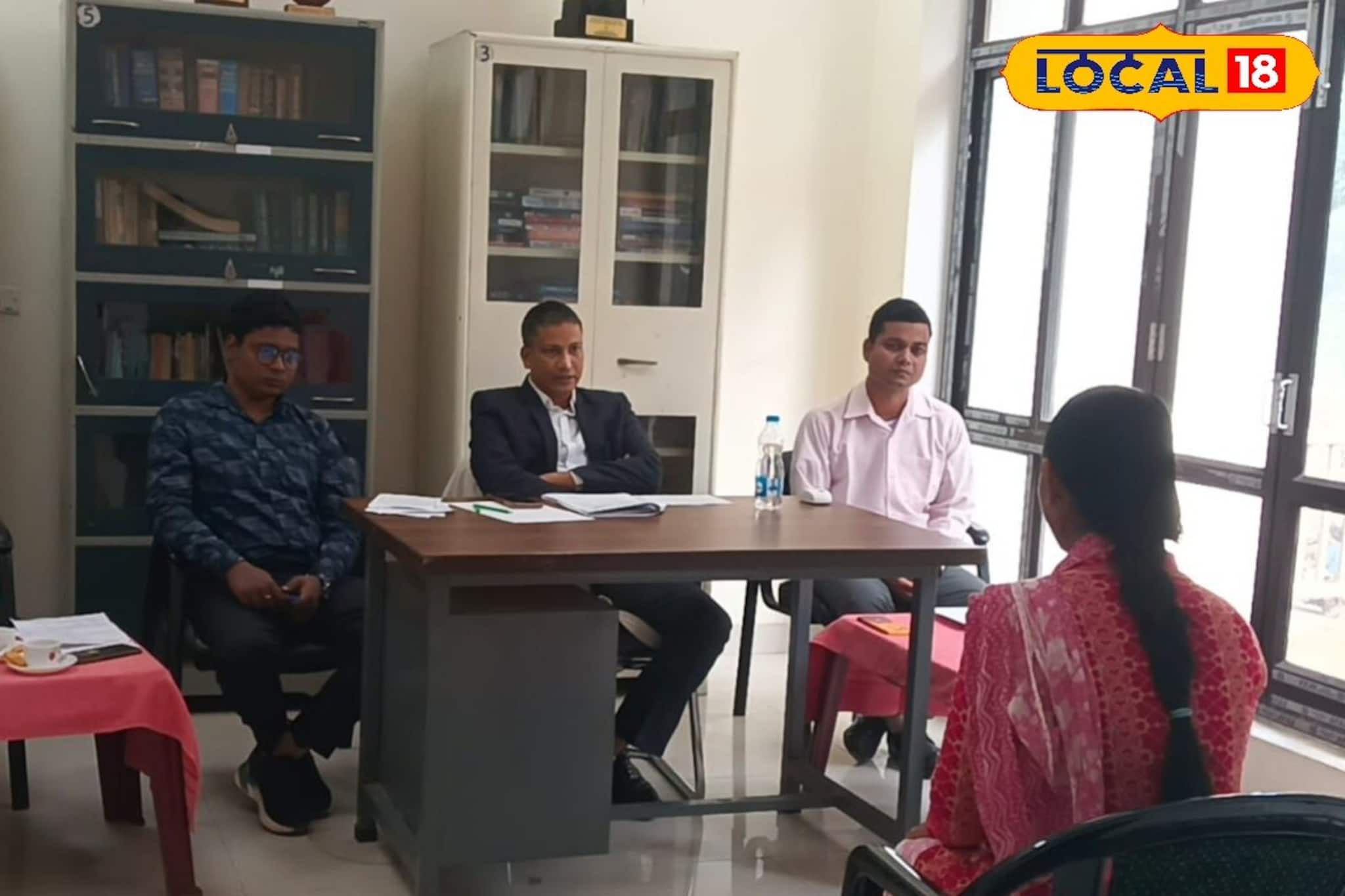 চুলে কোনও স্টাইল নয়! কেমন জুতো পায়ে? চাকরিপ্রার্থীদের বোঝালেন পুলিশকর্তারা