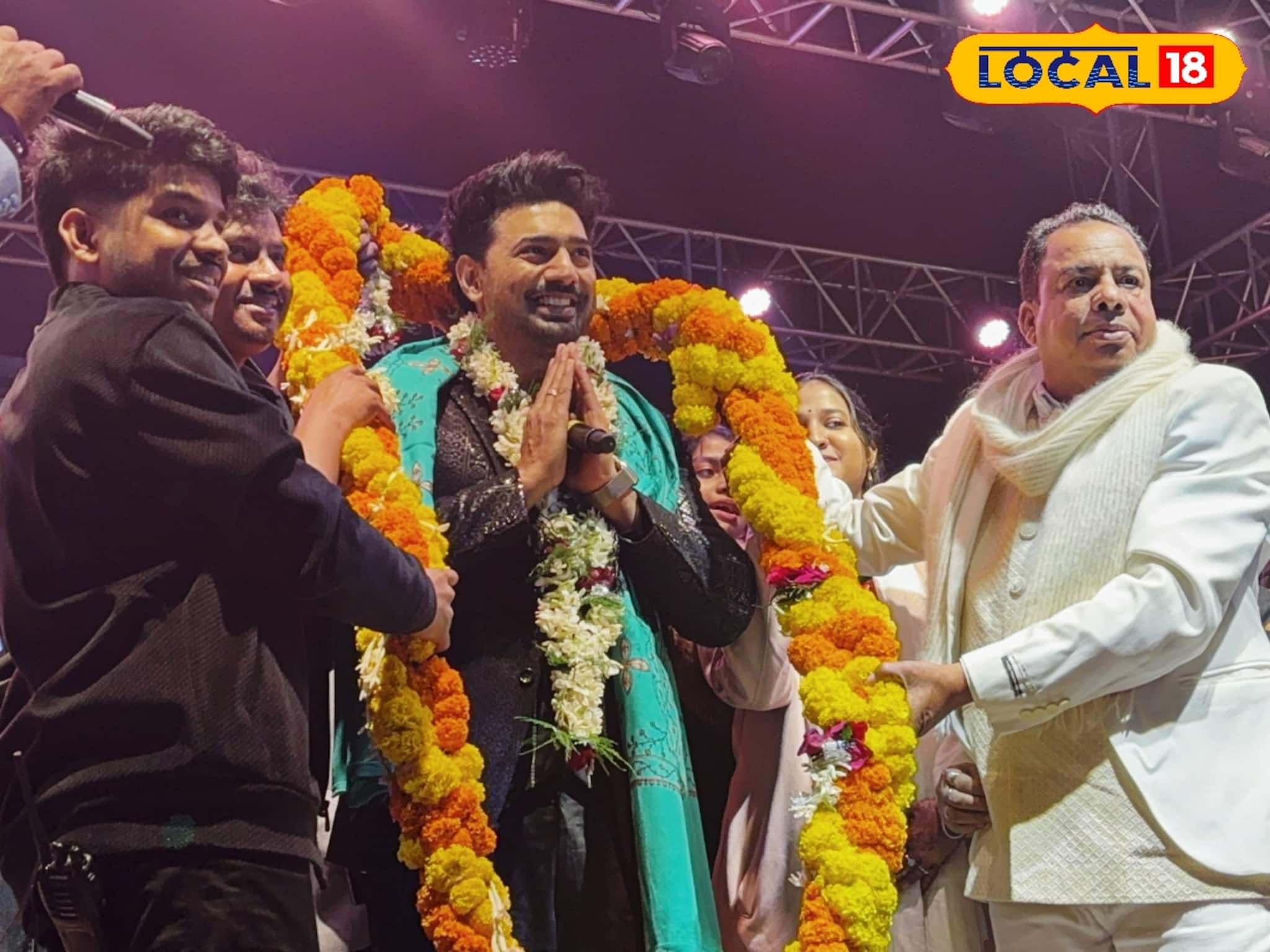 তারকা দেবকে সামনে পেয়ে আবেগে ভাসল আউশগ্রাম, শেষ দিনে জমজমাট দাতা লালন মিলন মেলা