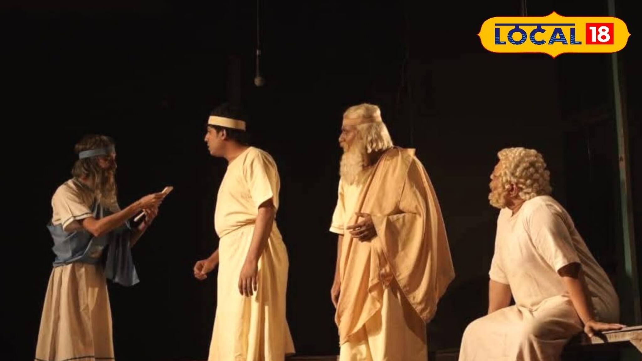 শীতের সন্ধ্যায় চাঁদের হাট! নাট্যোৎসবে টলিউড তারকা রজতাভ দত্ত