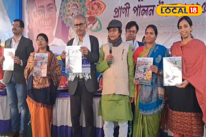 জলাশয় ও খাল-বিল থেকে হারিয়ে যেতে বসা দেশি চুনো মাছকে রক্ষা করতেই এক অভিনব উদ্যোগ নিলেন রাজ্যের প্রাণীসম্পদ উন্নয়ন মন্ত্রী স্বপন দেবনাথ। তাঁর উদ্যোগে পূর্ব বর্ধমান জেলার পূর্বস্থলী ১ নম্বর ব্লকের বাঁশদহ বিলের পাড়ে শুরু হয়েছে খাল-বিল চুনো মাছ উৎসব। পরিবেশ সংরক্ষণ ও ঐতিহ্যবাহী জলজ প্রাণীকে ফের মানুষের সামনে তুলে ধরাই এই উৎসবের মূল উদ্দেশ্য। (তথ্য ও ছবি: বনোয়ারীলাল চৌধুরী)