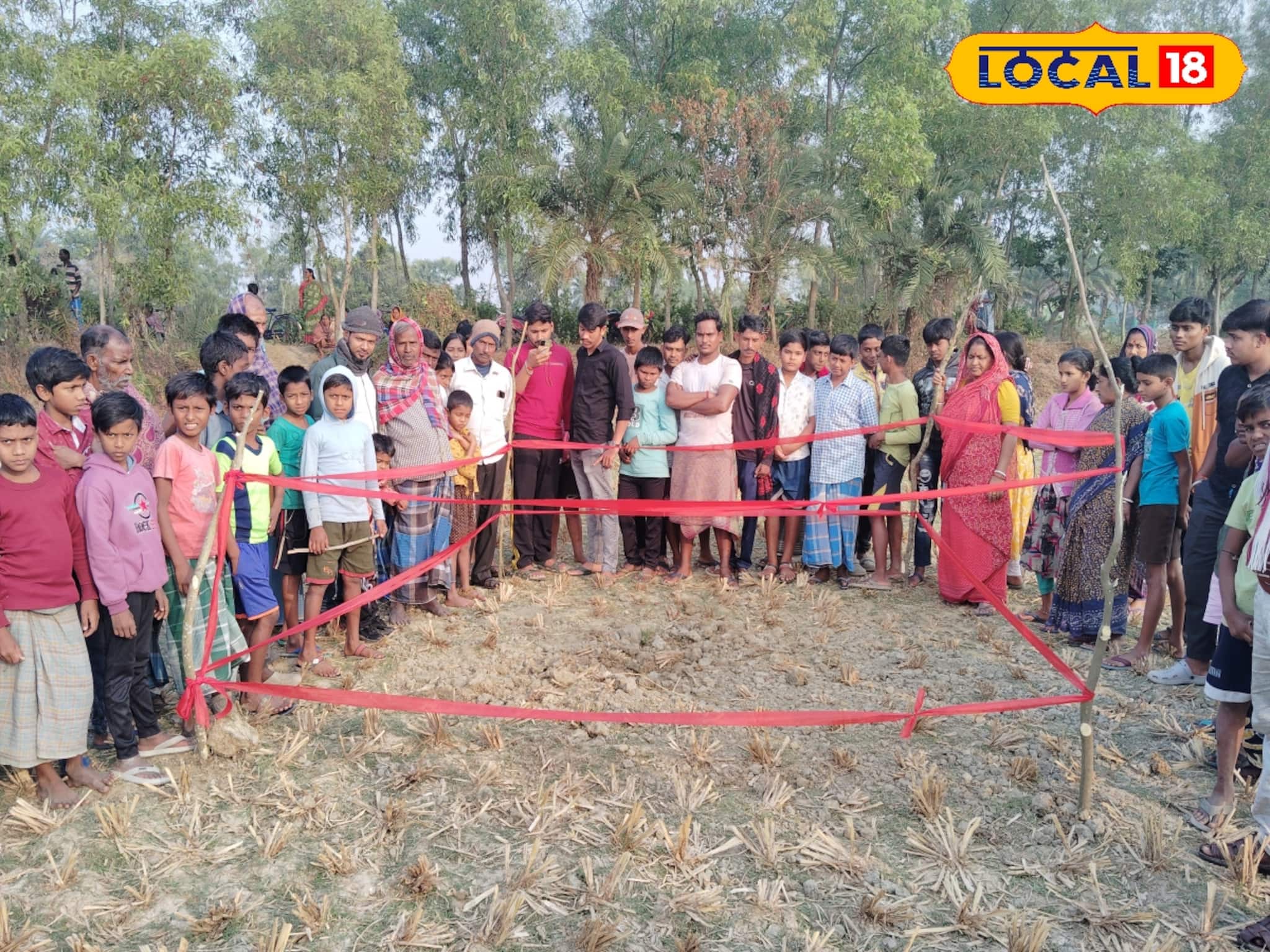 কাকদ্বীপে মাটির নীচে অদ্ভুত শব্দ! স্থানীয়রা যা মনে করছেন,মিলে গেলে ভোল পাল্টে যাবে এলাকার