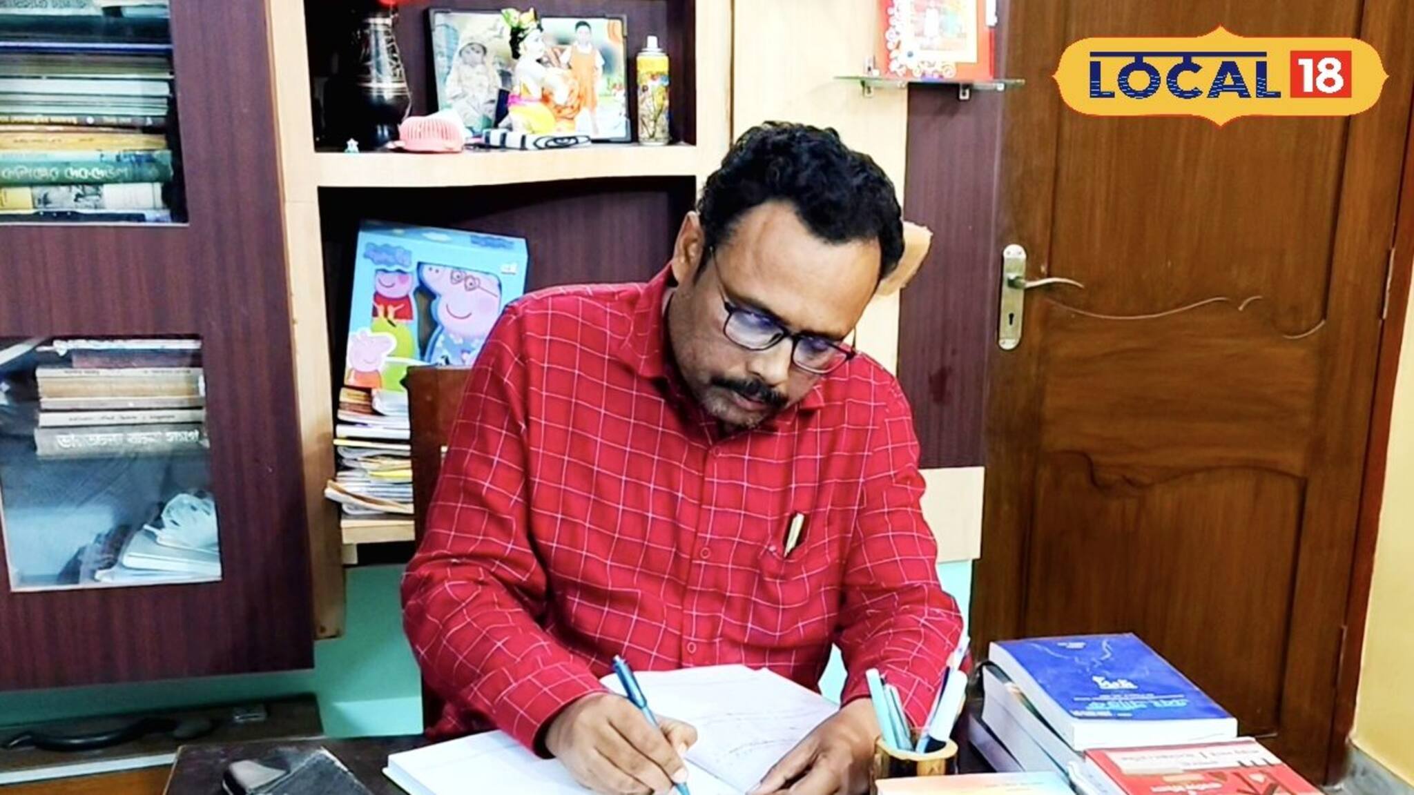 মৎস্যজীবীদের নীরব ভাষা নিয়ে দশ বছরের অনুসন্ধান! চিনে নিন এই গবেষককে?
