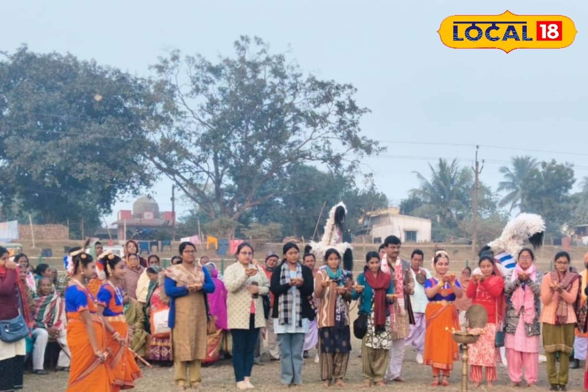 এই মেলায় খাওয়াদাওয়া থেকে কেনাকাটা সবই একেবারে বিনামূল্যে! দামোদরের তীরে অভিনব উদ্যোগ এই মেলায় খাওয়াদাওয়া থেকে কেনাকাটা সবই একেবারে বিনামূল্যে! দামোদরের তীরে অভিনব উদ্যোগ