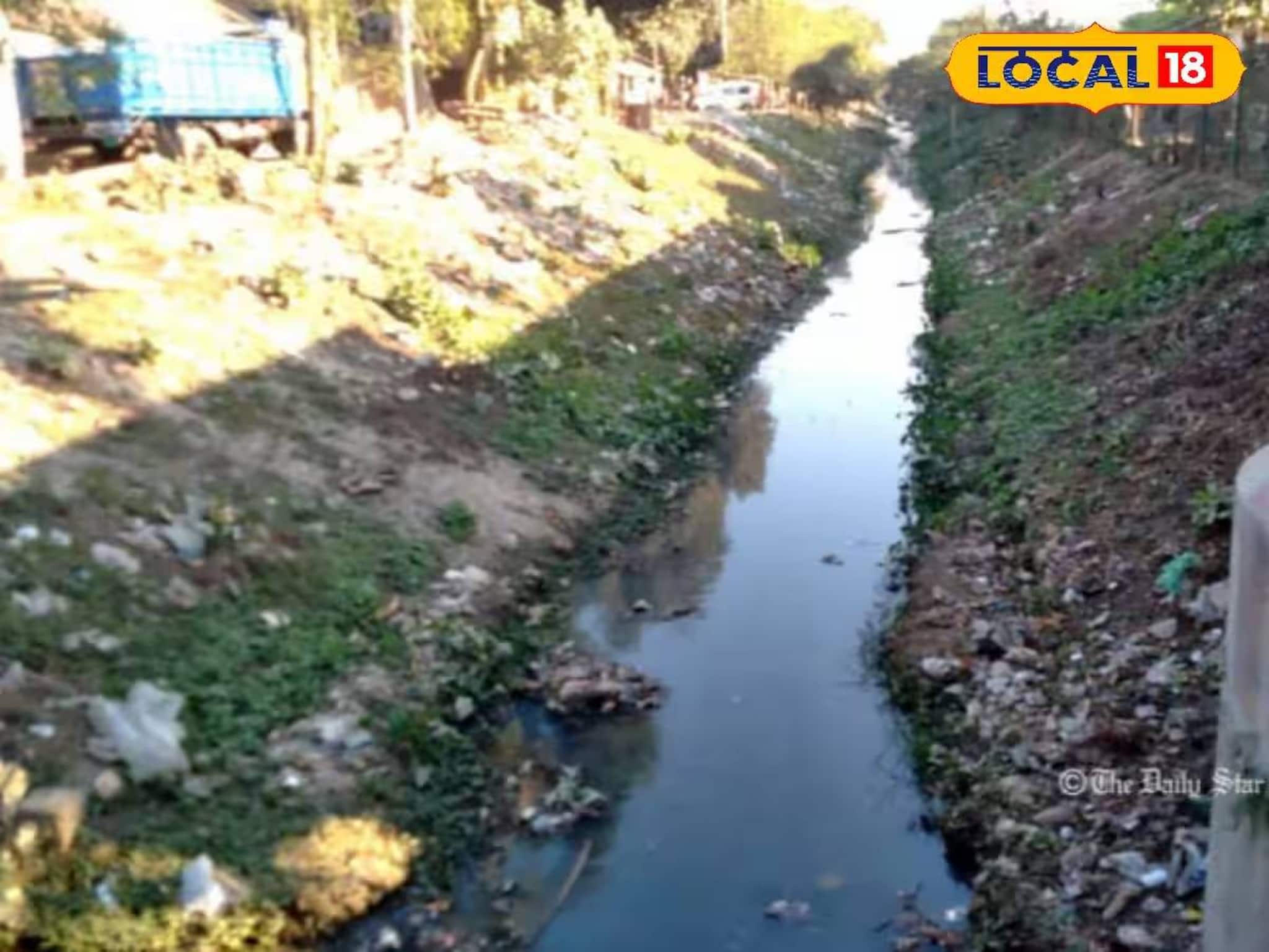 শ্রীরামপুরবাসীর জন্য স্বস্তির খবর! অবশেষে শুরু হল ৩৫০ বছরের পুরনো খাল সংস্কারের কাজ শ্রীরামপুরবাসীর জন্য স্বস্তির খবর! অবশেষে শুরু হল ৩৫০ বছরের পুরনো খাল সংস্কারের কাজ