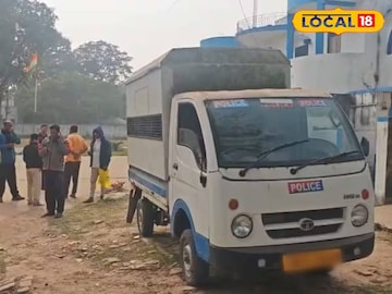 মৃতদেহ ময়নাতদন্তের জন্য পাঠানো হচ্ছে