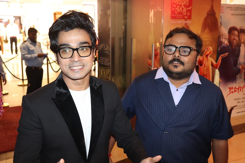 এই সিনেমায় নাম ভূমিকায় অর্থাৎ রাপ্পা রায়ের ভূমিকায় অভিনয়ে করে বিশেষ নজর কেড়েছেন অর্পণ ঘোষাল। সিনেমায় একজন ফিল্ম স্টারের ভূমিকায় অভিনয় করেছেন অলিভিয়া সরকার। 