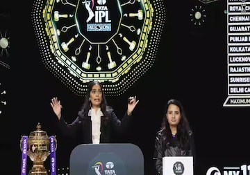 নিলামের পর কেমন হল আইপিএলের ১০ দল? কোন দল বেশি শক্তিশালী? দেখে নিন নিলামের পর কেমন হল আইপিএলের ১০ দল? কোন দল বেশি শক্তিশালী? দেখে নিন