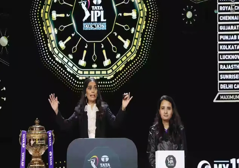 ১০ দল মিলে খরচ করল মোট ২১৫.৪৫ কোটি টাকা। মোট ৭৭ জন প্লেয়ার বিক্রি হল আইপিএল ২০২৬-এর মিনি নিলানে। তার মধ্যে ৪৮ জন ভারতীয় ও ২৯ জন বিদেশি। ক্যামেরন গ্রিনকে সর্বোচ্চ ২৫.২০ কোটি টাকায় কেনে কেকেআর। আইপিএলের ইতিহাসে সবথেকে দামি বিদেশী ক্রিকেটার হলেন অজি তারকা। কোন দল কেমন হল? দেখে নিন ১০ দলের সম্পূর্ণ স্কোয়াড। ১০ দল মিলে খরচ করল মোট ২১৫.৪৫ কোটি টাকা। মোট ৭৭ জন প্লেয়ার বিক্রি হল আইপিএল ২০২৬-এর মিনি নিলানে। তার মধ্যে ৪৮ জন ভারতীয় ও ২৯ জন বিদেশি। ক্যামেরন গ্রিনকে সর্বোচ্চ ২৫.২০ কোটি টাকায় কেনে কেকেআর। আইপিএলের ইতিহাসে সবথেকে দামি বিদেশী ক্রিকেটার হলেন অজি তারকা। কোন দল কেমন হল? দেখে নিন ১০ দলের সম্পূর্ণ স্কোয়াড।