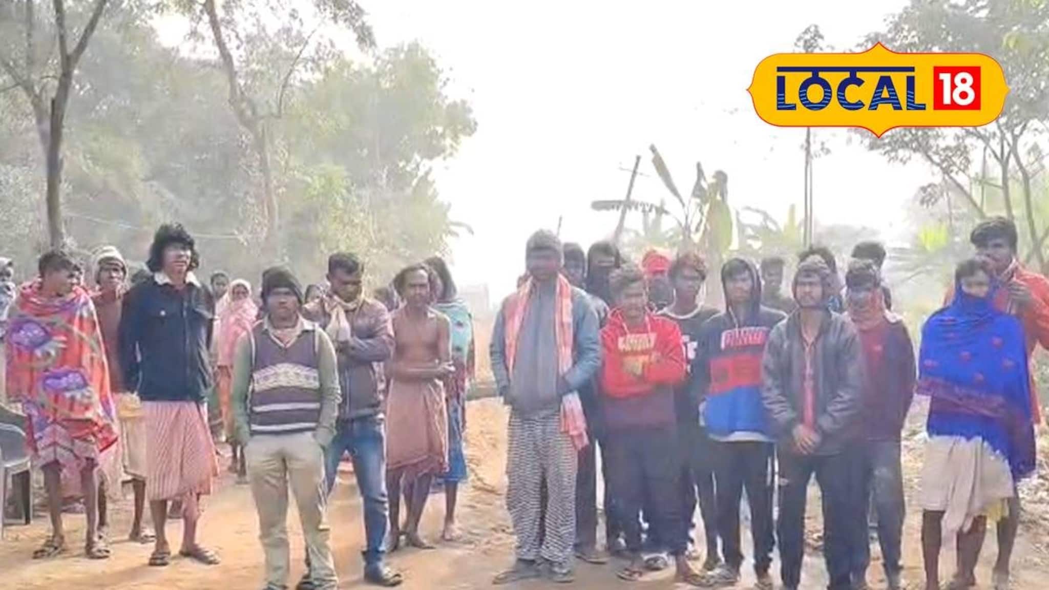 Jhargram News: ঝাড়গ্রামে রাস্তা অবরোধ করে বিক্ষোভ! এলাকায় বালির গাড়ির দৌরাত্ম্য নিয়ে অসন্তোষ, পথে নামলেন গ্রামবাসীরা