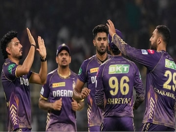 KKR এবার খেলবে অন্য ব্লু প্রিন্টে, ছক বদলাচ্ছে, প্লেয়িং ইলেভেনে বোলিংয়ে কারা খেলবেন KKR এবার খেলবে অন্য ব্লু প্রিন্টে, ছক বদলাচ্ছে, প্লেয়িং ইলেভেনে বোলিংয়ে কারা খেলবেন