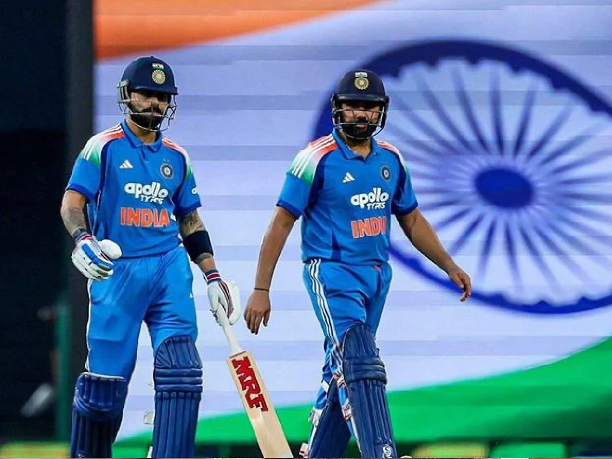 মাইনে কমে যাচ্ছে বিরাট-রোহিতের! এত ভাল খেলেও বোর্ড কর্তাদের মন পেল না রো-কো জুটি! মাইনে কমে যাচ্ছে বিরাট-রোহিতের! এত ভাল খেলেও বোর্ড কর্তাদের মন পেল না রো-কো জুটি!