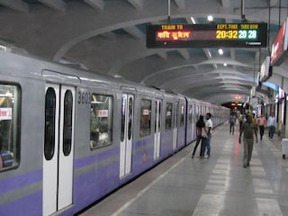 ময়দান থেকে টালিগঞ্জ পর্যন্ত বন্ধ পরিষেবা